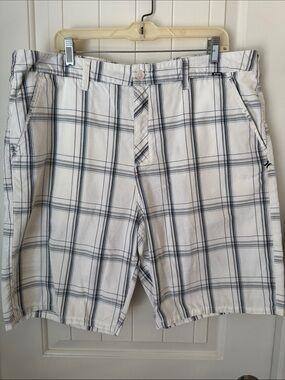 Hurley Men's White & Blue Plaid Casual Shorts